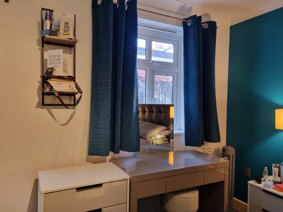 The Belmont, Old Town Apartman Swindon Kültér fotó